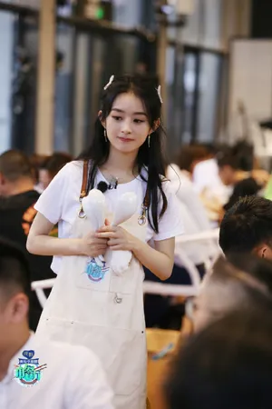 赵丽颖《中餐厅第四季》第十期剧照图片_6