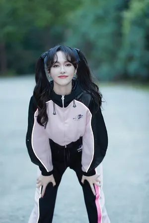 唐嫣双马尾可爱甜美写真图片_3