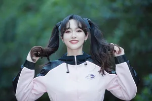 唐嫣双马尾可爱甜美写真图片_4