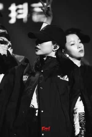 王霏霏抖音活动彩排花絮照图片_4