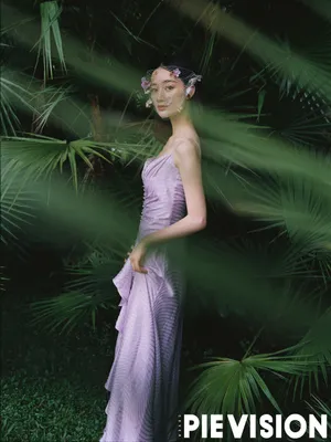 郭晓婷花瓣面纱性感写真图片_2