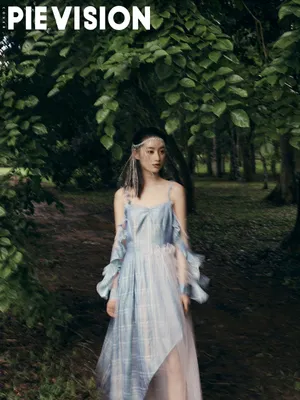 郭晓婷花瓣面纱性感写真图片_3