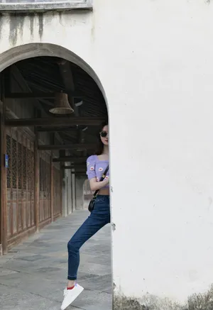 郭晓婷灵动俏皮少女旅拍图片_7
