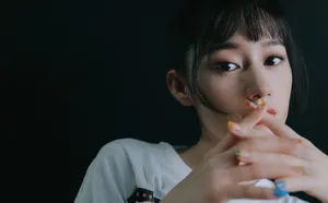 郭晓婷淡蓝眼妆轻甜写真图片
