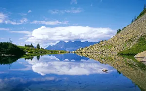 美丽湖畔风景桌面壁纸_13