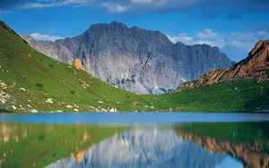 美丽湖畔风景桌面壁纸_16