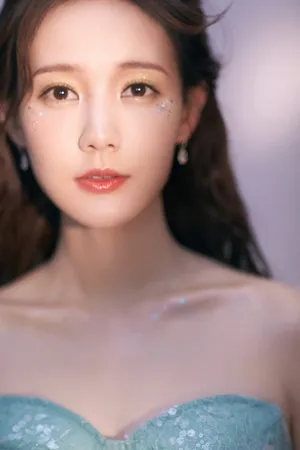李一桐抹胸礼服性感写真图片_5