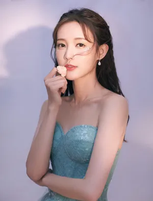 李一桐抹胸礼服性感写真图片_8