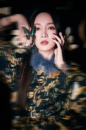 孟佳朦胧蝴蝶光影大片写真图片_4