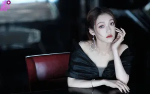 希林娜依·高双蝴蝶结甜酷写真图片_3