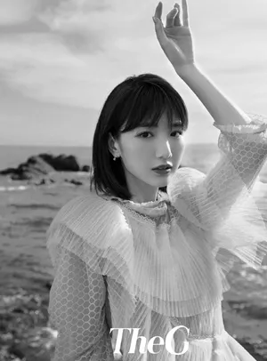 毛晓彤时尚妩媚海边写真图片_7