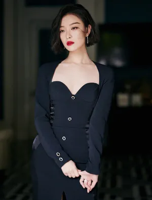 倪妮复古港风短发性感写真图片_1