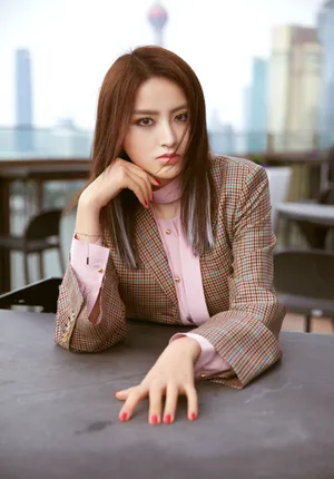 金子涵格子西服魅惑性感写真