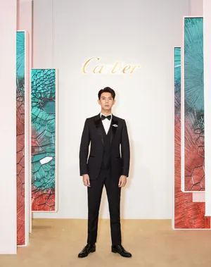 李现西装礼服帅气优雅活动照图片_5