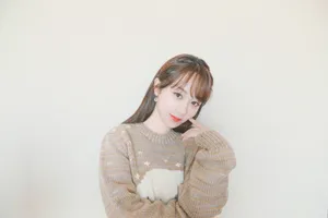 杨紫印花针织毛衣甜美图片_3