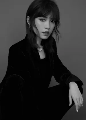 王紫格黑白时尚质感写真大片