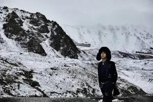 许魏洲雪山专辑写真图片