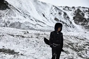 许魏洲雪山专辑写真图片_3