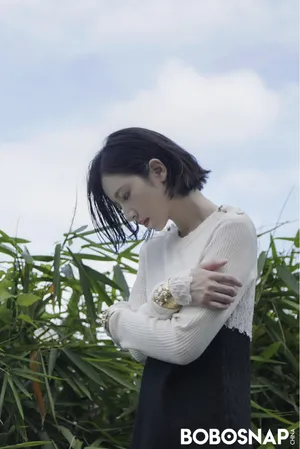 周雨彤休闲随性时尚写真图片_2