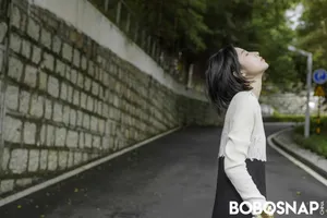周雨彤休闲随性时尚写真图片_11