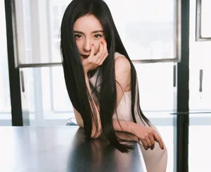 杨幂白裙优雅品牌活动图片_4
