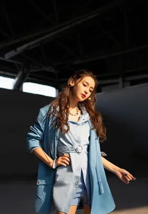 Angelababy短裤美腿酷甜写真图片_9