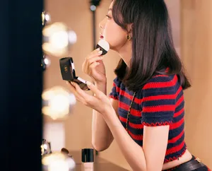 宋茜针织衫红唇性感写真图片