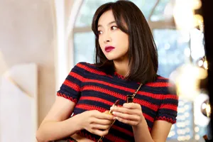 宋茜针织衫红唇性感写真图片_5