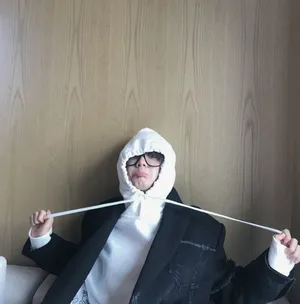 胡意旋俏皮可爱生活照图片_4