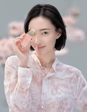 王丽坤粉色优雅动人写真图片_1
