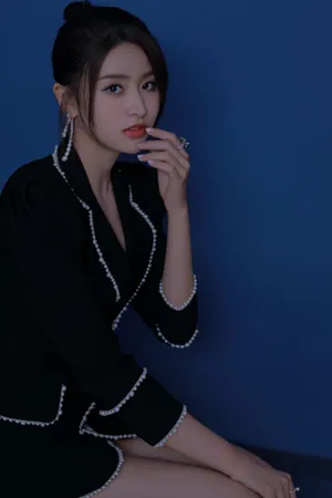 金子涵西装裙性感写真图片_4