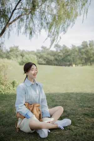 袁姗姗清新简约风写真图片_3
