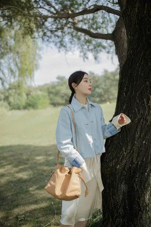 袁姗姗清新简约风写真图片_4