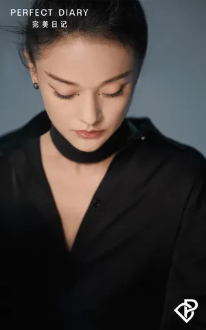 周迅性感酷黑写真图片