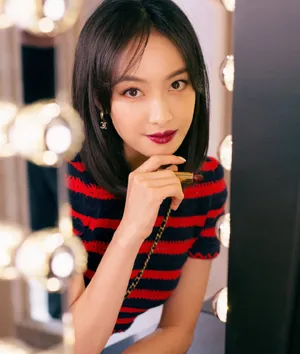 宋茜妩媚精致性感写真图片