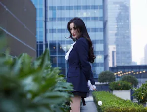 杨幂西装短裙性感写真图片_4