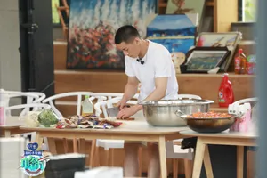 卡斯柏《中餐厅第四季》收官剧照图片