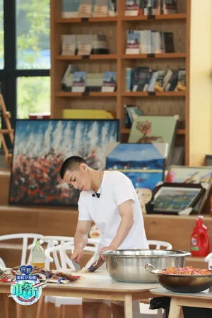 卡斯柏《中餐厅第四季》收官剧照图片