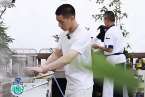 卡斯柏《中餐厅第四季》收官剧照图片_5