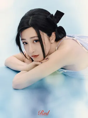 朱圣祎最新时尚杂志写真图片_7