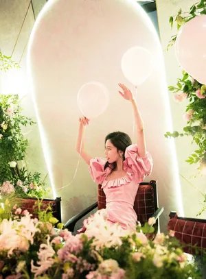 宋妍霏生日派对粉裙梦幻甜美美照图片_11