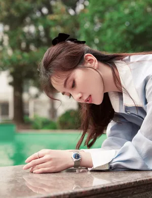 刘诗诗秋日温婉随性写真图片_6