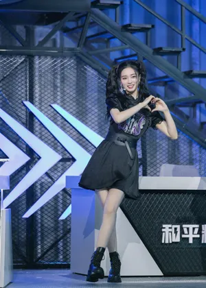 徐艺洋双马尾性感靓丽写真图片_2