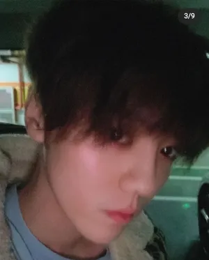 鹿晗深夜清秀帅气自拍照图片_4