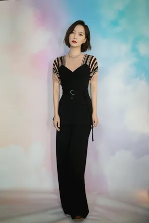 王珞丹时尚精致写真图片_4
