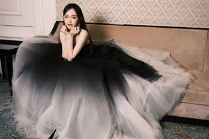 唐嫣渐变色礼服优雅写真图片_2