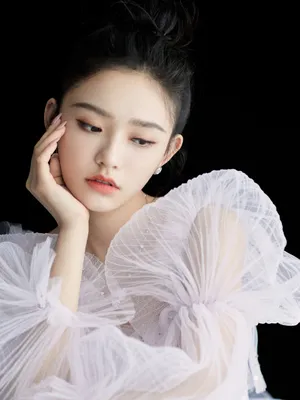 林允粉紫色仙女裙写真图片