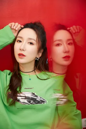 娄艺潇腿精少女风性感写真图片_7
