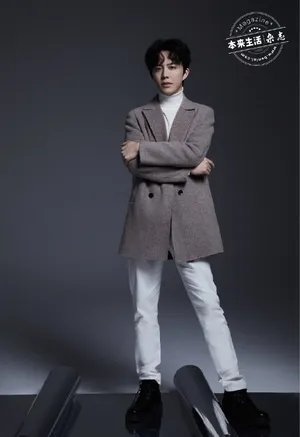 李云迪风度翩翩文艺写真图片_2