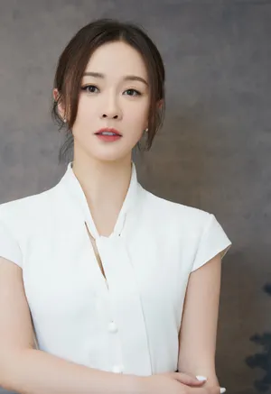霍思燕温婉白裙写真图片